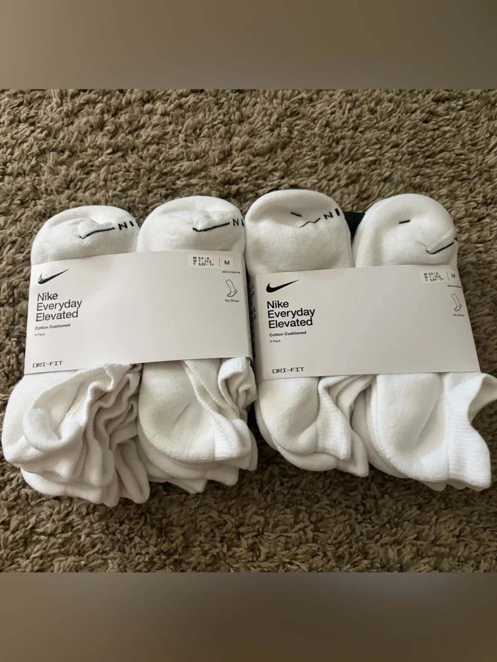 Nike White Cushioned Low-Cut Athletic Socks - 2 Pack of 6